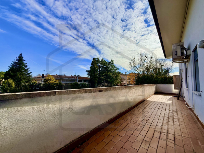 ABANO TERME - Appartamento duplex nel rinomato quartiere Pescarini, appartamento duplex situato a...