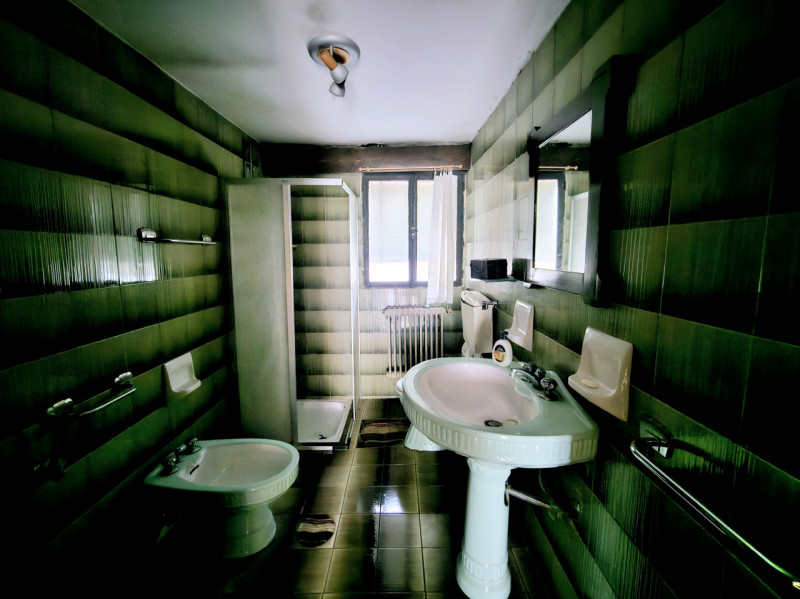 A Cinto Euganeo, in una posizione comoda e centrale, proponiamo in vendita abitazione singola, co...