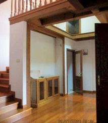 Rif. A.A.415-18

Vendita all'asta - villino su 3 livelli con giardino in data 27 febbraio 2026

D...