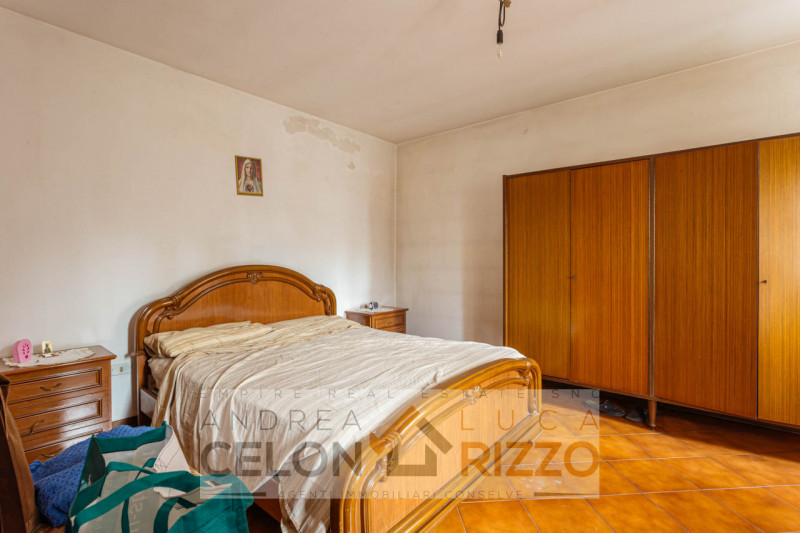 Immersa nella tranquillità della campagna di Arre, dove il tempo sembra scorrere con un ritmo più...