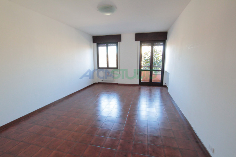 Caldogno - Rettorgole: posto in zona tranquilla con vista sul verde, proponiamo in locazione un a...