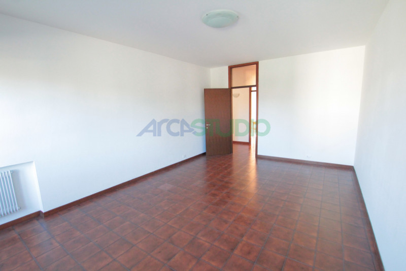 Caldogno - Rettorgole: posto in zona tranquilla con vista sul verde, proponiamo in locazione un a...