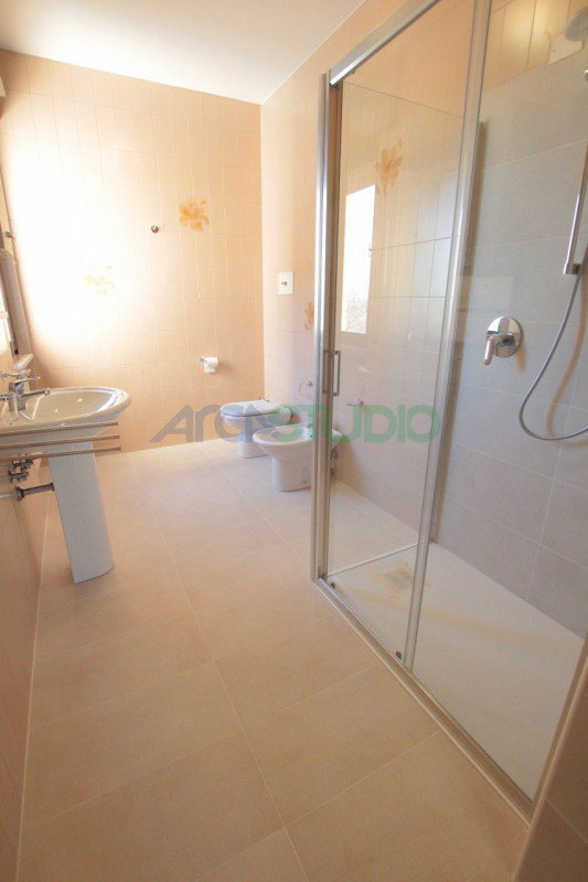 Caldogno - Rettorgole: posto in zona tranquilla con vista sul verde, proponiamo in locazione un a...