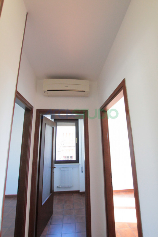 Caldogno - Rettorgole: posto in zona tranquilla con vista sul verde, proponiamo in locazione un a...