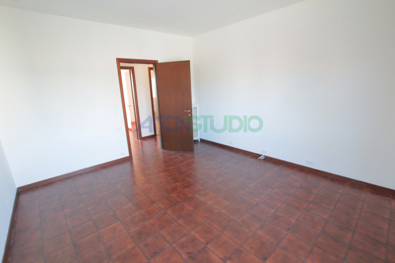 Caldogno - Rettorgole: posto in zona tranquilla con vista sul verde, proponiamo in locazione un a...