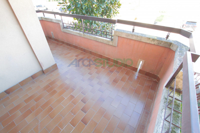 Caldogno - Rettorgole: posto in zona tranquilla con vista sul verde, proponiamo in locazione un a...