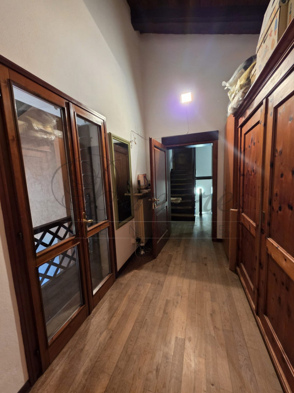 MASSANZAGO: PORZIONE DI BIFAMILIARE CON AMPIO GIARDINO
In zona tranquilla di campagna a Massanzag...