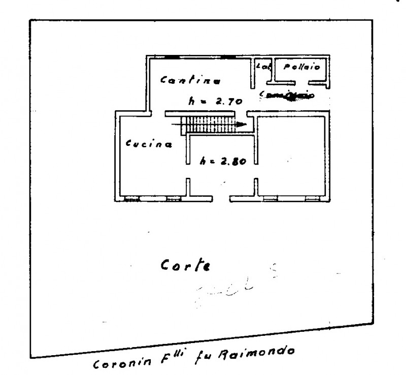 COMPOSIZIONE:
Proponiamo in vendita una Casa singola al piano terra e primo, ubicata a Ponso. Al ...