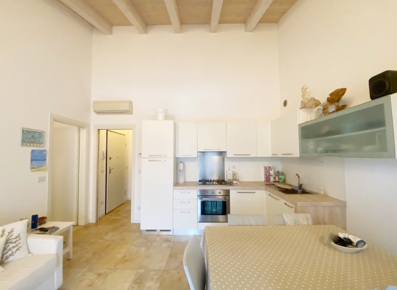 (Per INFO Mara 3481536890) A Jesolo, tra piazza Brescia e Piazza Drago, a soli 10 minuti a piedi ...