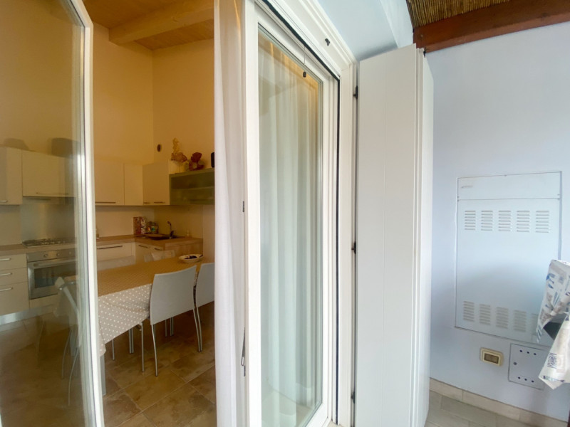 (Per INFO Mara 3481536890) A Jesolo, tra piazza Brescia e Piazza Drago, a soli 10 minuti a piedi ...