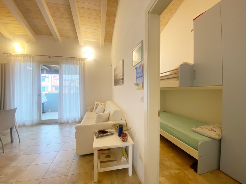 (Per INFO Mara 3481536890) A Jesolo, tra piazza Brescia e Piazza Drago, a soli 10 minuti a piedi ...