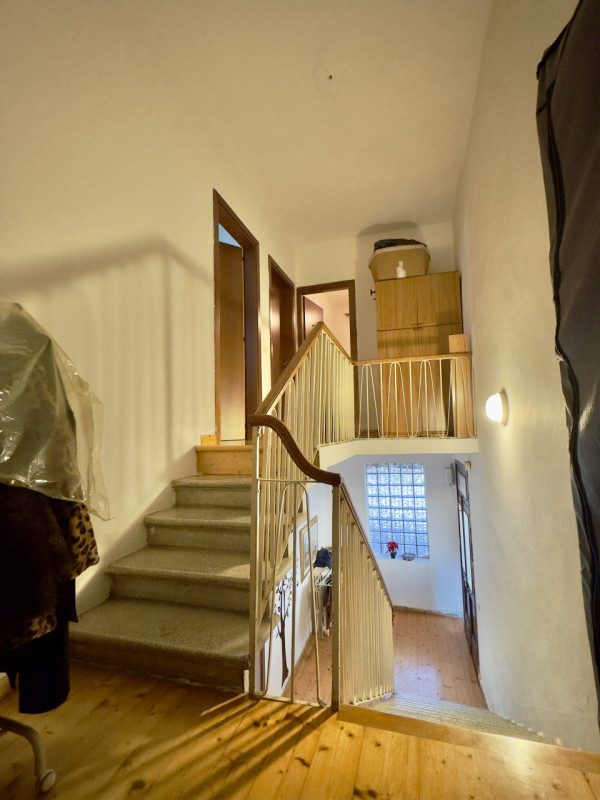 Bifamiliare di Testa con Giardino – Zona Residenziale Brusegana (Padova)

In tranquilla zona resi...