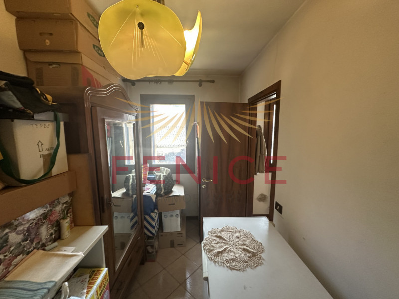 Scopri questa splendida casa a schiera centrale situata nella rinomata zona di Valdobbiadene, un ...