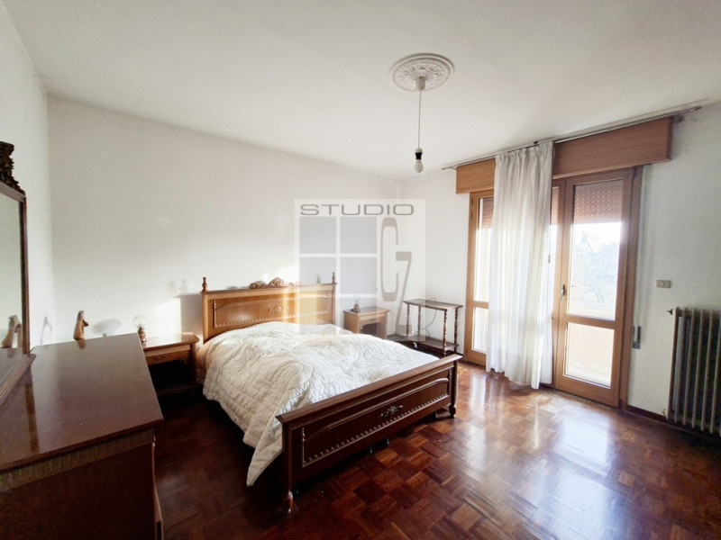 Ecco la casa giusta per te!
Finalmente un'abitazione con stanze ampie e luminose, camere grandi e...