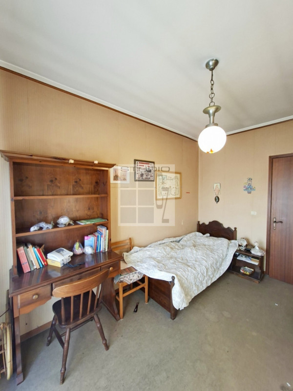 Ecco la casa giusta per te!
Finalmente un'abitazione con stanze ampie e luminose, camere grandi e...