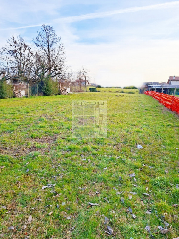 Ecco la casa giusta per te!
Finalmente un'abitazione con stanze ampie e luminose, camere grandi e...