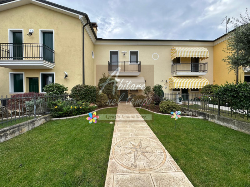 SAN GIORGIO IN BOSCO (PD) - CENTRO 

Vivere il centro senza rinunciare a privacy, spazio e comfor...