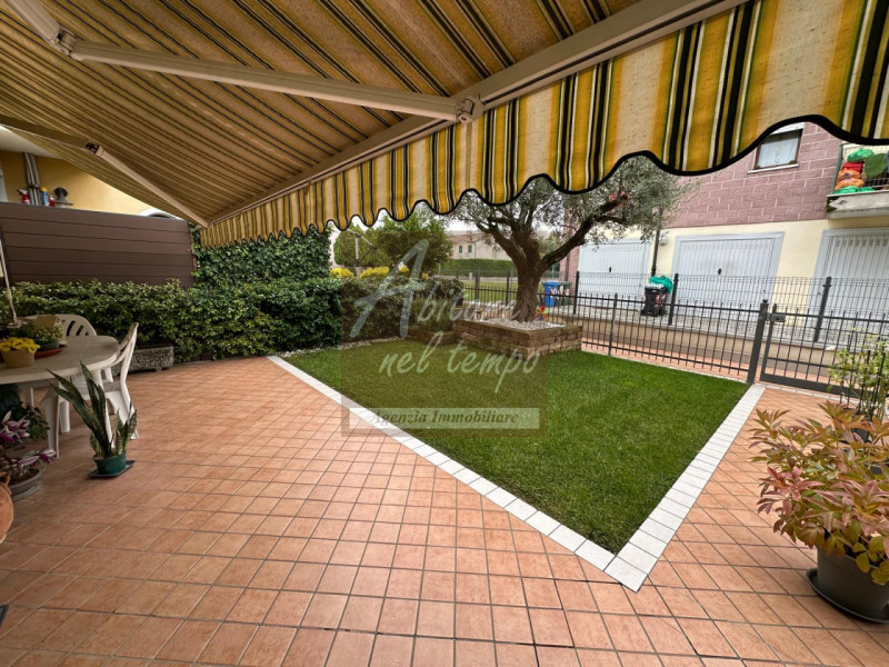 SAN GIORGIO IN BOSCO (PD) - CENTRO 

Vivere il centro senza rinunciare a privacy, spazio e comfor...