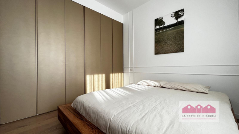 VILLAGGIO MONTE GRAPPA: BICAMERE FINEMENTE ARREDATO AL PIANO PRIMO E COMPOSTO DA AMPIO SOGGIORNO ...