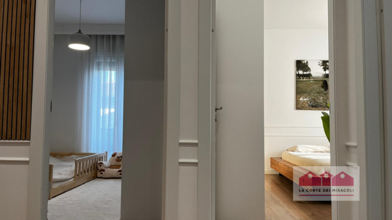 VILLAGGIO MONTE GRAPPA: BICAMERE FINEMENTE ARREDATO AL PIANO PRIMO E COMPOSTO DA AMPIO SOGGIORNO ...