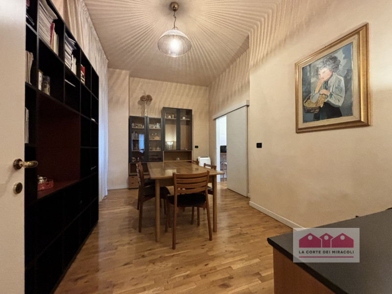 VIALE ROMA: TRICAMERE ARREDATO IN CENTRO STORICO. RICHIESTA EURO 1.200 + SPESE CONDOMINIALI RIF. ...