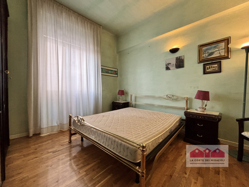 VIALE ROMA: TRICAMERE ARREDATO IN CENTRO STORICO. RICHIESTA EURO 1.200 + SPESE CONDOMINIALI RIF. ...