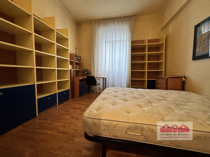 VIALE ROMA: TRICAMERE ARREDATO IN CENTRO STORICO. RICHIESTA EURO 1.200 + SPESE CONDOMINIALI RIF. ...