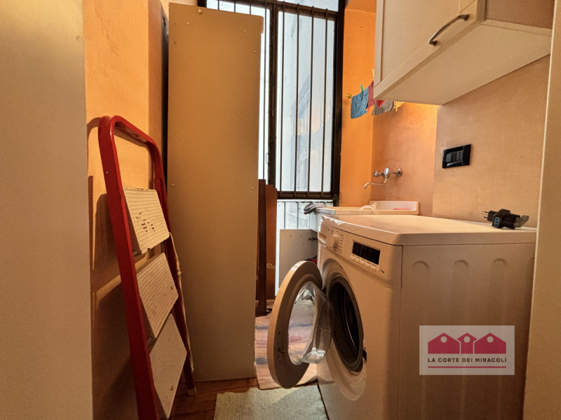 VIALE ROMA: TRICAMERE ARREDATO IN CENTRO STORICO. RICHIESTA EURO 1.200 + SPESE CONDOMINIALI RIF. ...