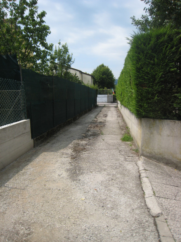 BIFAMILIARE AFFIANCATA CON 4 CAMERE, GIARDINO E GARAGE DOPPIO, IN VENDITA A EURO 395.000, ZONA NO...