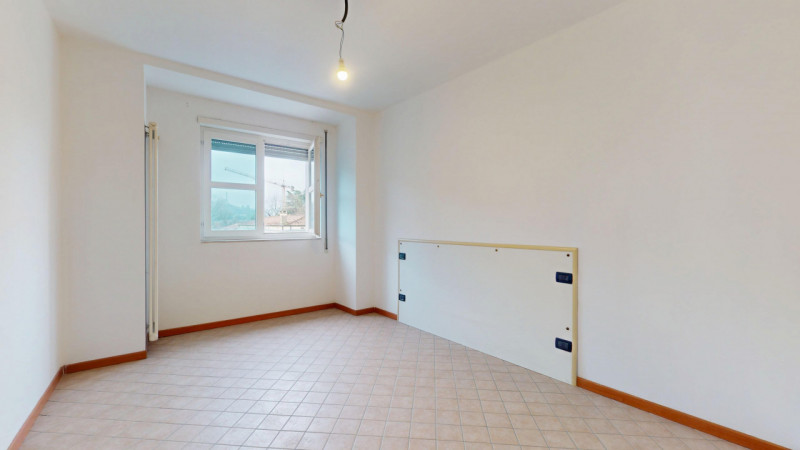 Proponiamo in vendita un grazioso bilocale situato nel cuore di San Felice, in una posizione stra...