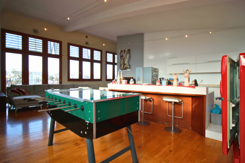 Proponiamo in vendita un elegante attico situato in Viale Verona, in una posizione strategica che...