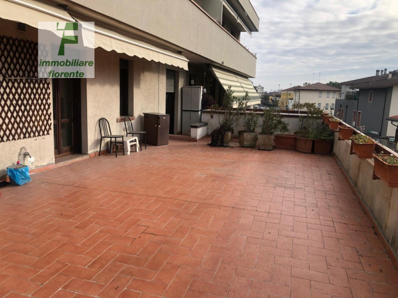 AFFITTASI...CENTRALISSIMO, APPARTAMENTO AL 2° ED ULTIMO PIANO IN CONDOMINIO DOTATO DI ASCENSORE.....