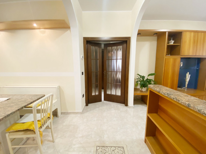 (Per INFO Mara 3481536890) A Meolo, in posizione centrale e comoda ai servizi, proponiamo apparta...