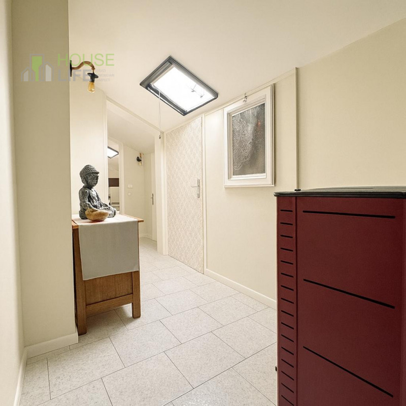 TORREBELVICINO: APPARTAMENTO TRILOCALE MANSARDATO posto al secondo piano composto da zona giorno ...