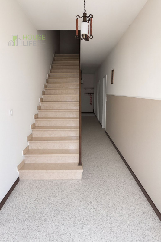 MONTE DI MALO – CAMPIPIANI: In posizione panoramica e tranquilla, all’interno della contrada cent...