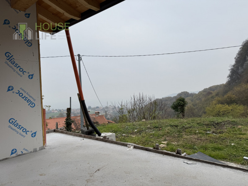 MONTE DI MALO: A 10 minuti dal paese di Malo VILLETTA indipendente Eco-Green in costruzione posta...