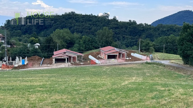 MONTE DI MALO – Loc. Priabona: A soli 10 minuti da Malo, villetta indipendente in costruzione sit...