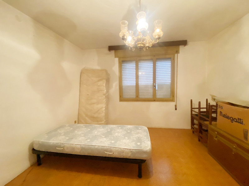 (Per INFO Mara 3481536890) A Maserada sul Piave, a pochi minuti di auto dal centro, proponiamo in...