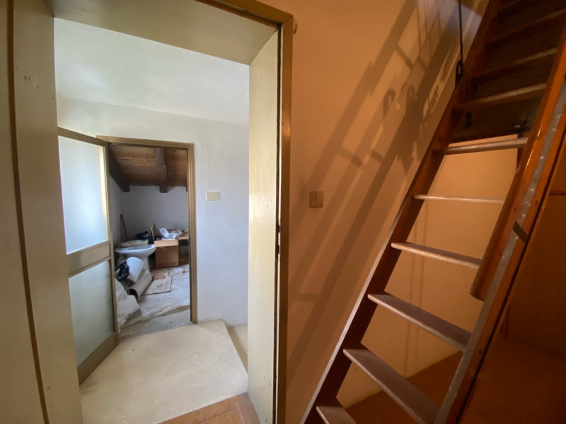 (Per INFO Mara 3481536890) A Maserada sul Piave, a pochi minuti di auto dal centro, proponiamo in...