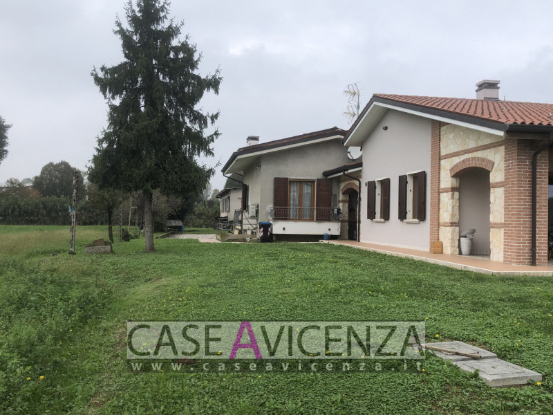 GRISIGNANO DI ZOCCO - C.E IN FASE DI DEFINIZIONE- Villa singola di ampie dimensioni (oltre 380 mq...