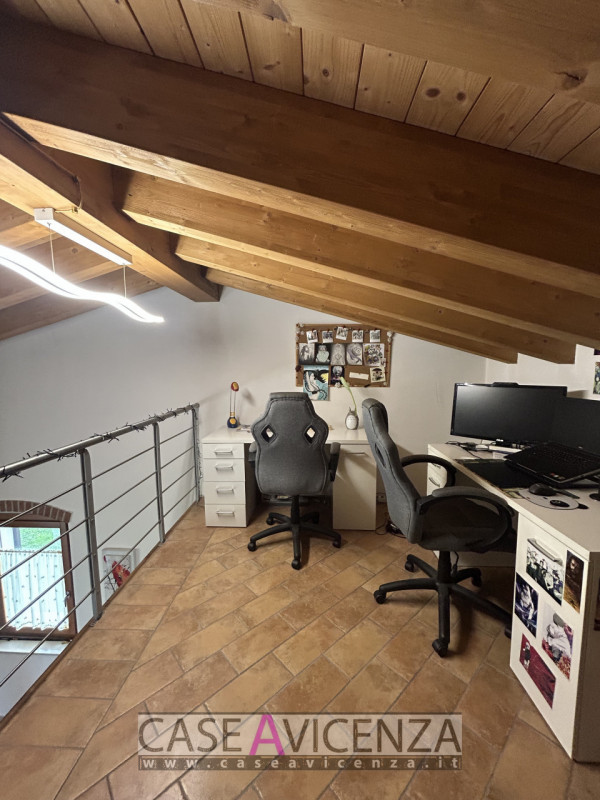 GRISIGNANO DI ZOCCO - C.E IN FASE DI DEFINIZIONE- Villa singola di ampie dimensioni (oltre 380 mq...