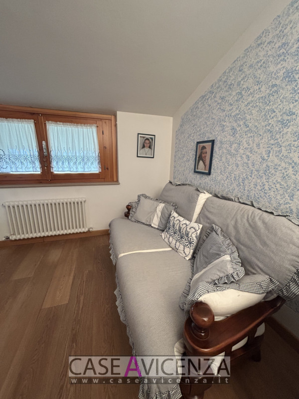 GRISIGNANO DI ZOCCO - C.E IN FASE DI DEFINIZIONE- Villa singola di ampie dimensioni (oltre 380 mq...