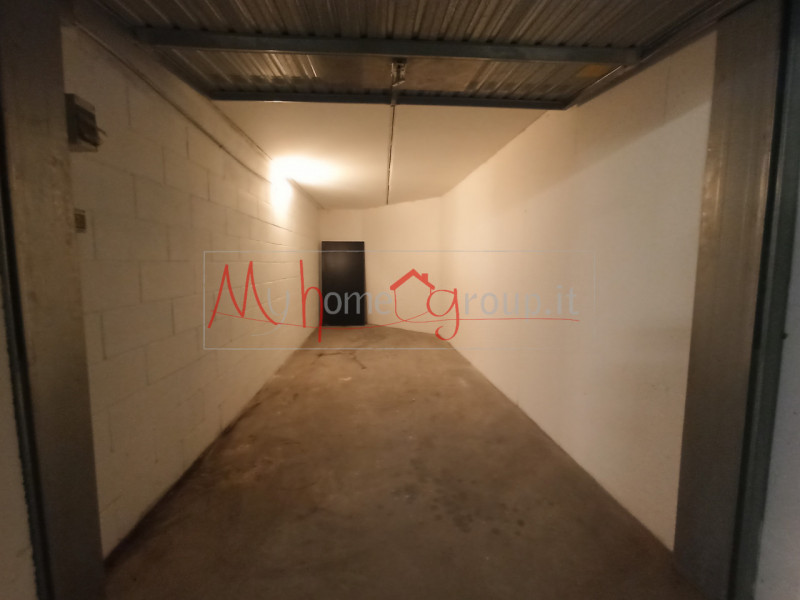 FORCELLINI/SAN PAOLO: Nei pressi dell' Ospedale Sant' Antonio, sito in una via trafficata dai sol...