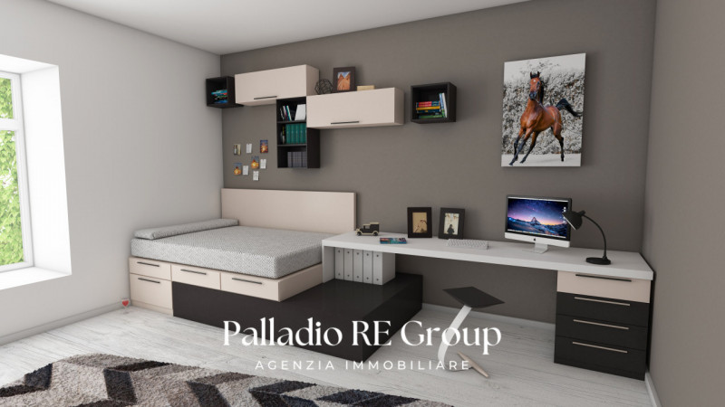 A VICENZA, in zona Ovest, comoda a tutti i servizi, si propone in vendita ampio e luminoso attico...