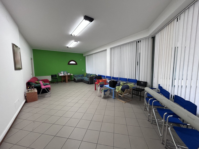 RIF: FR500 VEGGIANO - PADOVA Proponiamo in vendita locale commerciale adibito ad ufficio di 150 m...