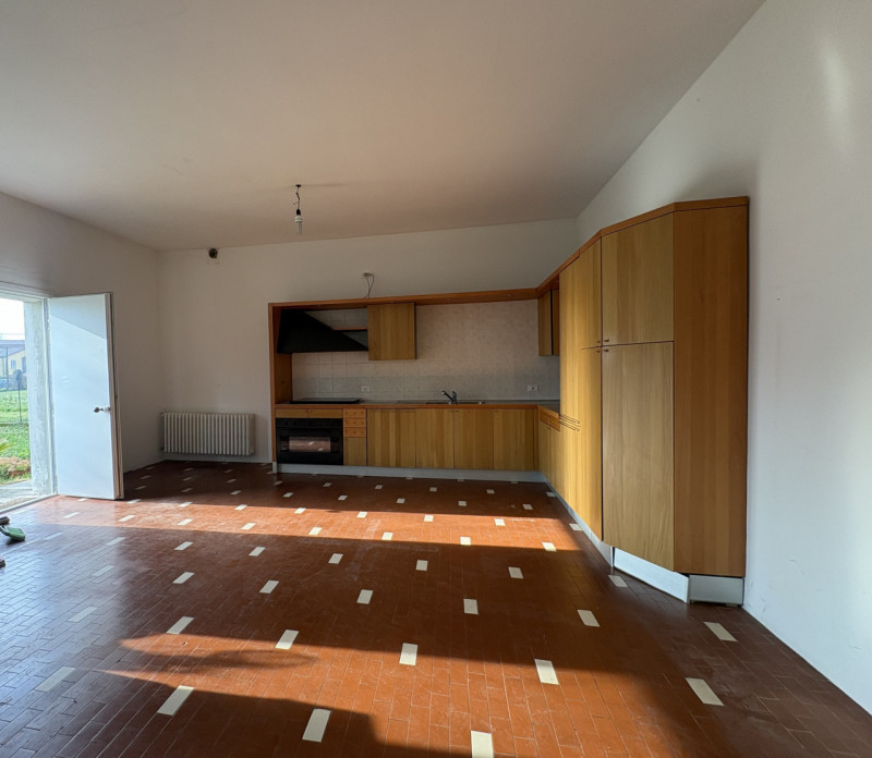 BVL95 - Bovolenta - Fraz. Fossaragna - In zona tranquilla a contatto con la natura proponiamo in ...