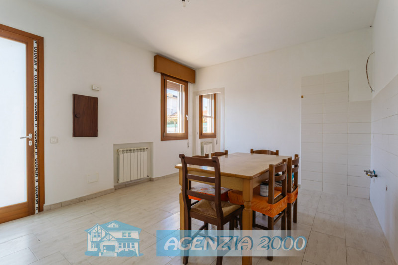 ECCOLA QUI !!! CASA SINGOLA TUTTA AL PIANO TERRA E RESTAURATA!!! VIENI A VIVERE A BAGNOLI DI SOPR...