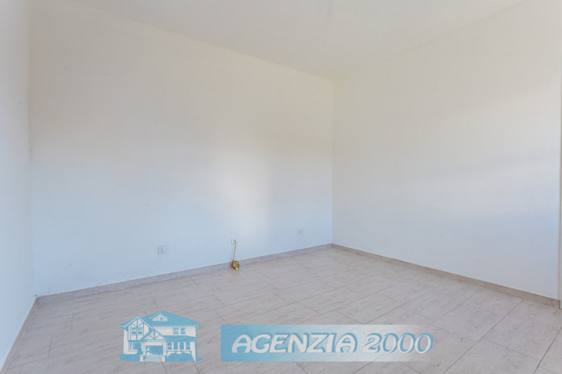 ECCOLA QUI !!! CASA SINGOLA TUTTA AL PIANO TERRA E RESTAURATA!!! VIENI A VIVERE A BAGNOLI DI SOPR...