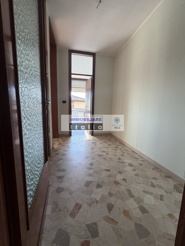 Padova (quartiere San Lazzaro):
In una zona residenziale tranquilla, ben servita e strategica per...