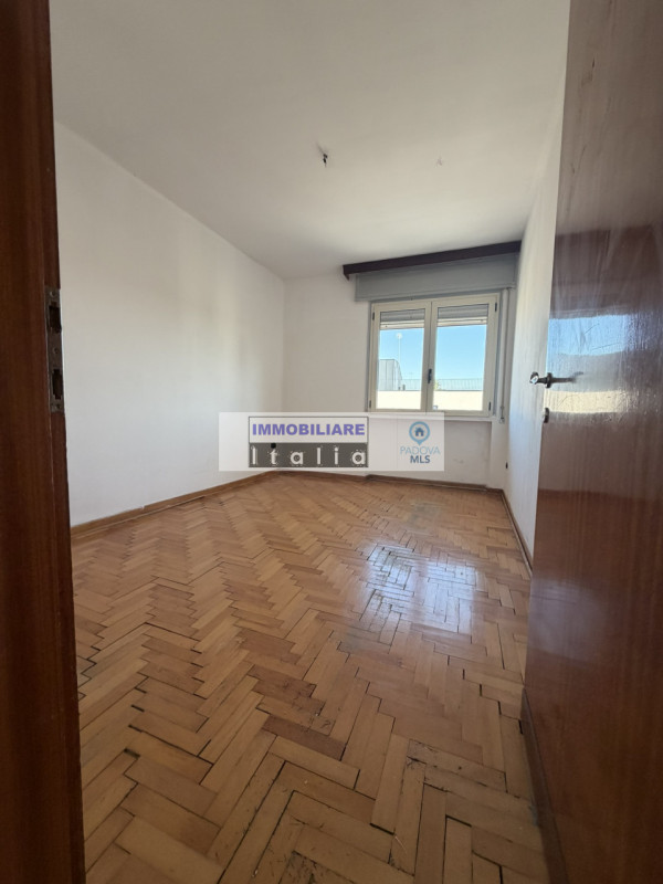 Padova (quartiere San Lazzaro):
In una zona residenziale tranquilla, ben servita e strategica per...